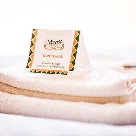 Hotel-Pension Mandy - Adults Only ゼンフテンベルク エクステリア 写真